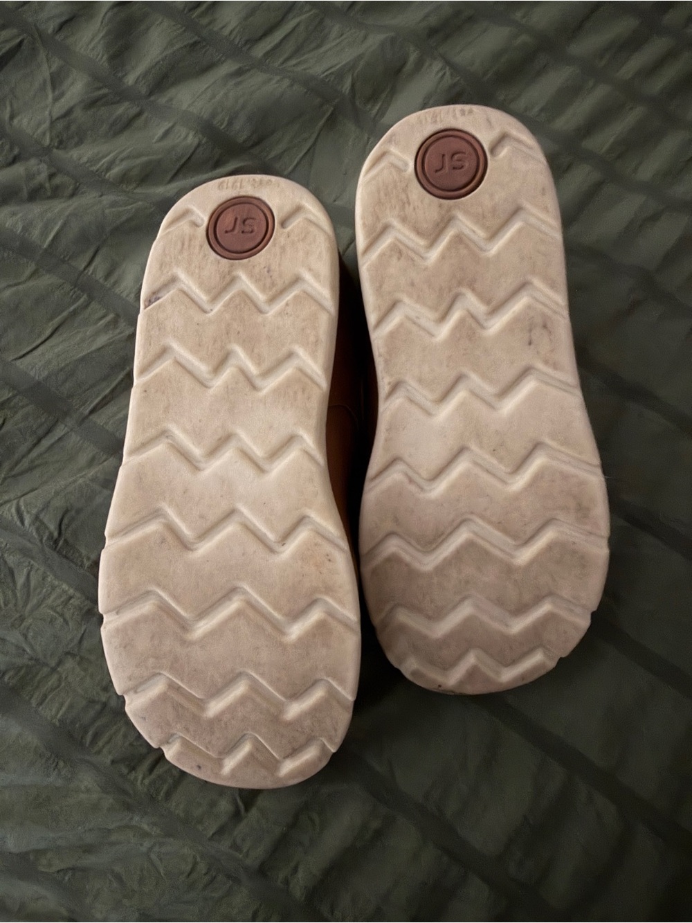 Stride Rite Girls' Tan Brown Mary Jane Shoes with Scalloped Edge - Picture 4 of 4
